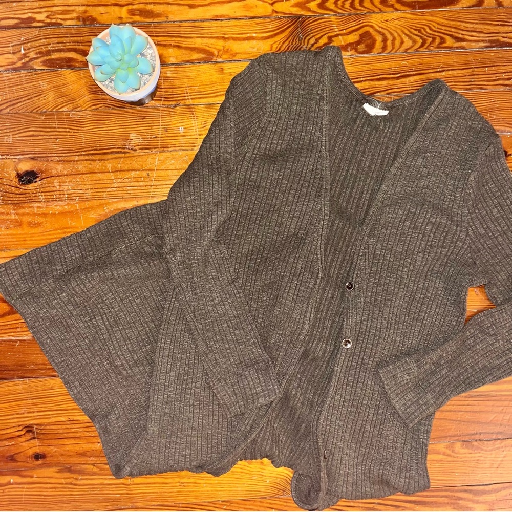 Natural Life // olive green ribbed knit cardigan duster